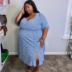 BloomChic Ditsy Floral Print Square Neck Split Hem Dress Size 28